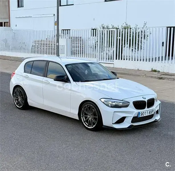 Usado BMW 116 Sport Line 109 CV (80 kW) 2018 Blanco Utilitario