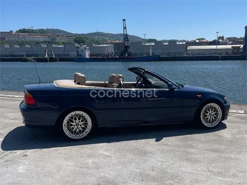 Usado BMW 320 Cabriolet 170 CV (125 kW) 2003 Azul Descapotable