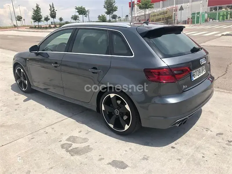Usado Audi A3 S-Line 184 CV (135 kW) 2015 Gris / plata Berlina