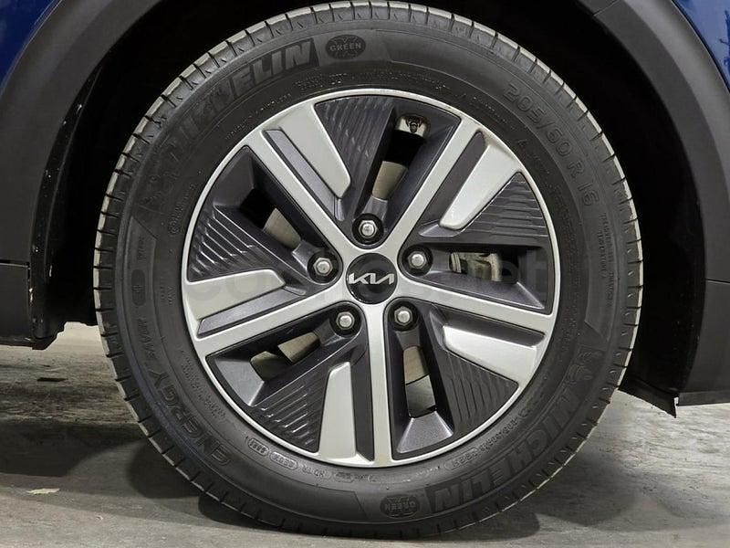 Usado Kia Niro 141 CV (103 kW) 2021 Rojo SUV