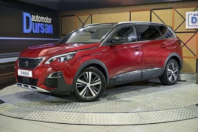 Usado Peugeot 5008 GT 131 CV (96 kW) 2020 Rojo Monovolumen
