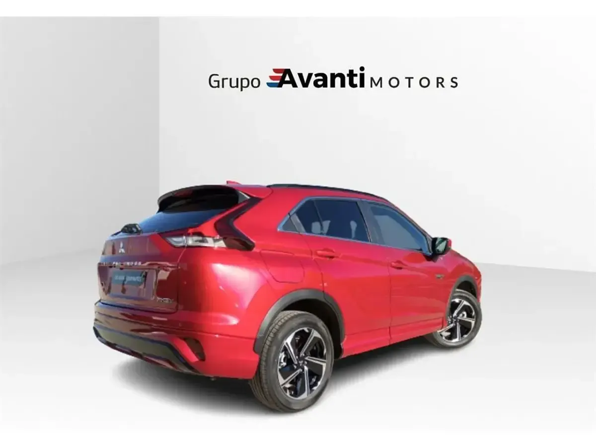 Usado Mitsubishi Eclipse Cross 188 CV (138 kW) 2023 Rojo SUV