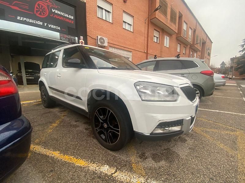 Usado Skoda Yeti Ambition 110 CV (80 kW) 2016 Blanco SUV