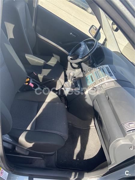 Usado Toyota Corolla Verso Sport 136 CV (100 kW) 2008 Gris / plata Monovolumen