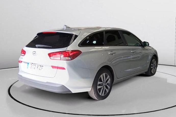 Begagnad Hyundai i30 GO! 120 HK (88 kW) 2019