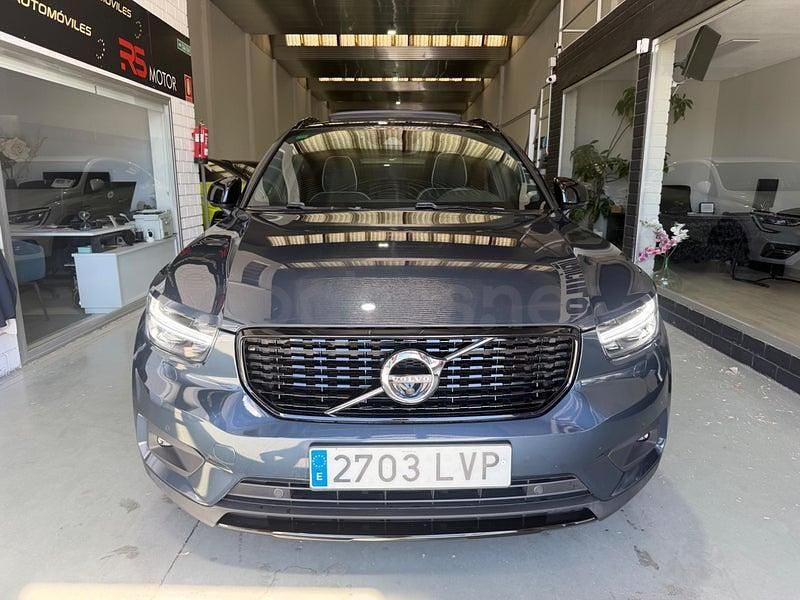 Usado Volvo XC40 R-Design 197 CV (144 kW) 2021 Azul SUV