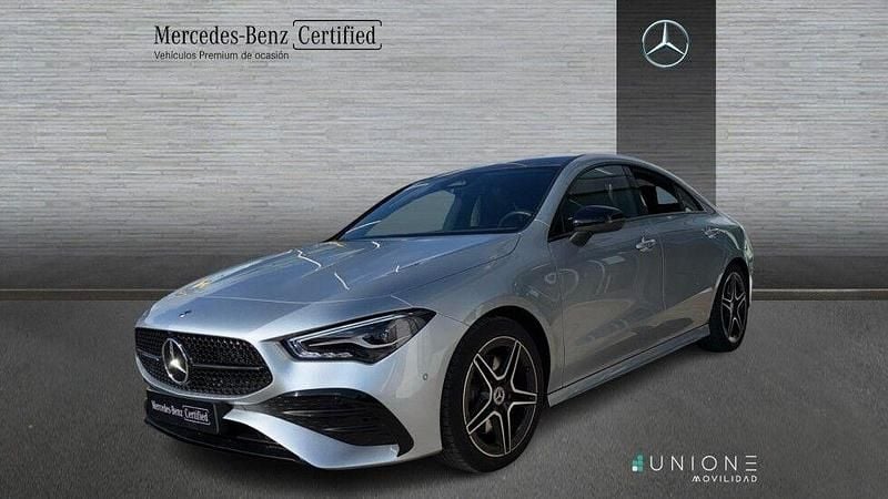 Gris Usado 2025 Mercedes CLA220 Berlina | 37.900 € (Super precio) - Imagen 1/4