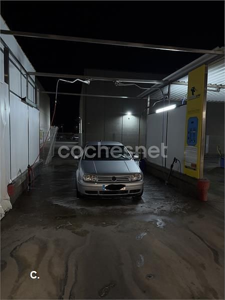 Gris / plata Usado 2002 VW Golf IV Highline Familiar | 3400 € (Precio justo) - Imagen 1/4