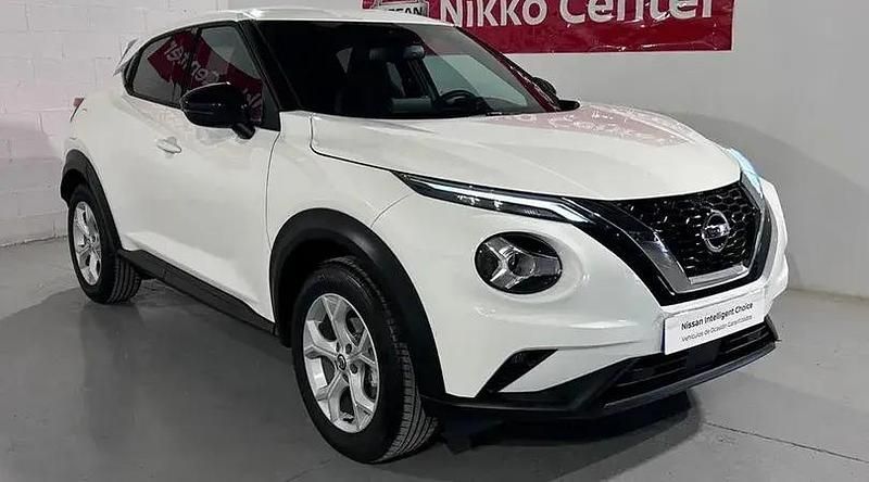 Blanco everest (soli Usado 2022 Nissan Juke N-Connecta SUV | 24.900 € - Imagen 1/4