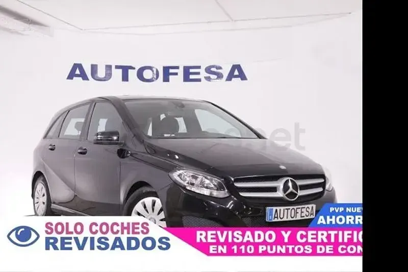 Usado Mercedes B180 110 CV (80 kW) 2016 Negro Utilitario