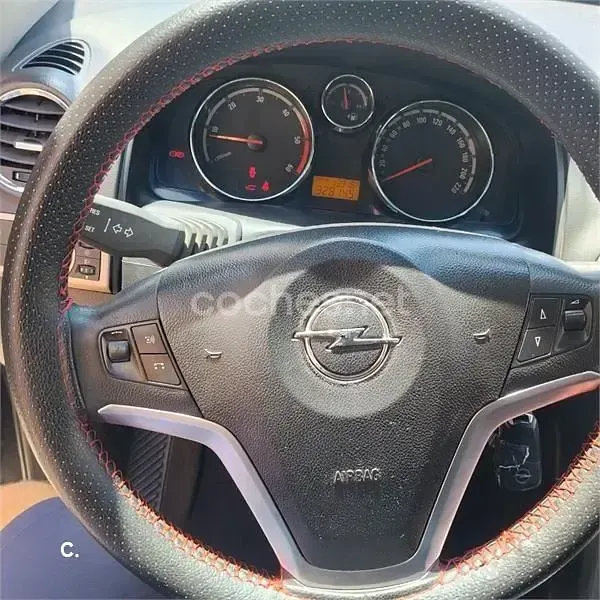 Usado Opel Antara Cosmo 150 CV (110 kW) 2007 Negro SUV