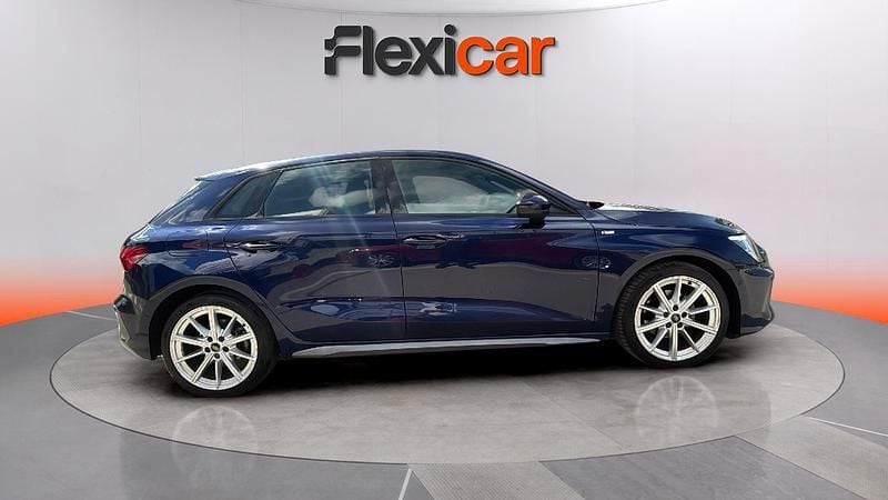 Usado Audi A3 S-Line 150 CV (110 kW) 2023 Azul Berlina