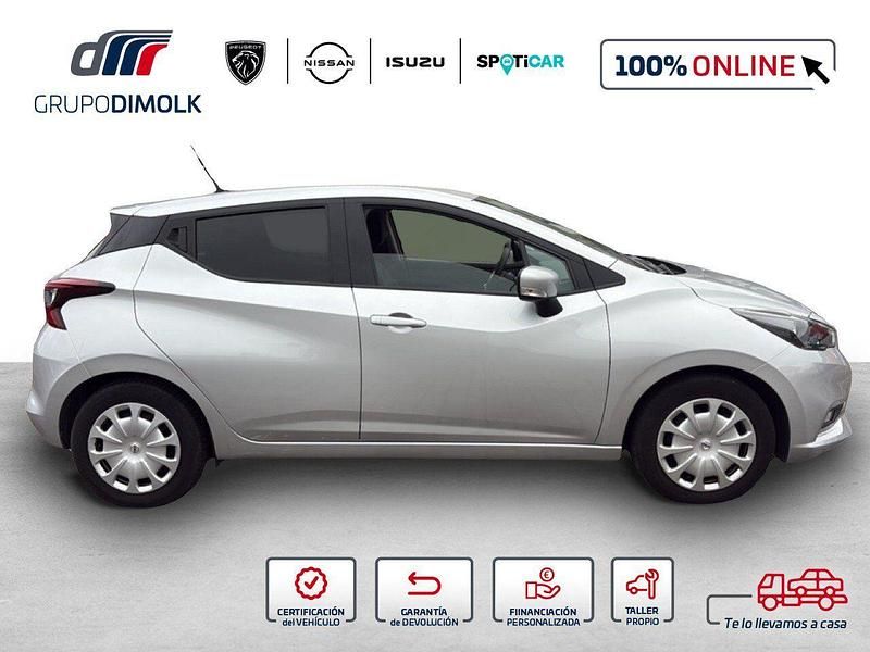 Usado Nissan Micra Acenta 92 CV (67 kW) 2022 Gris Utilitario