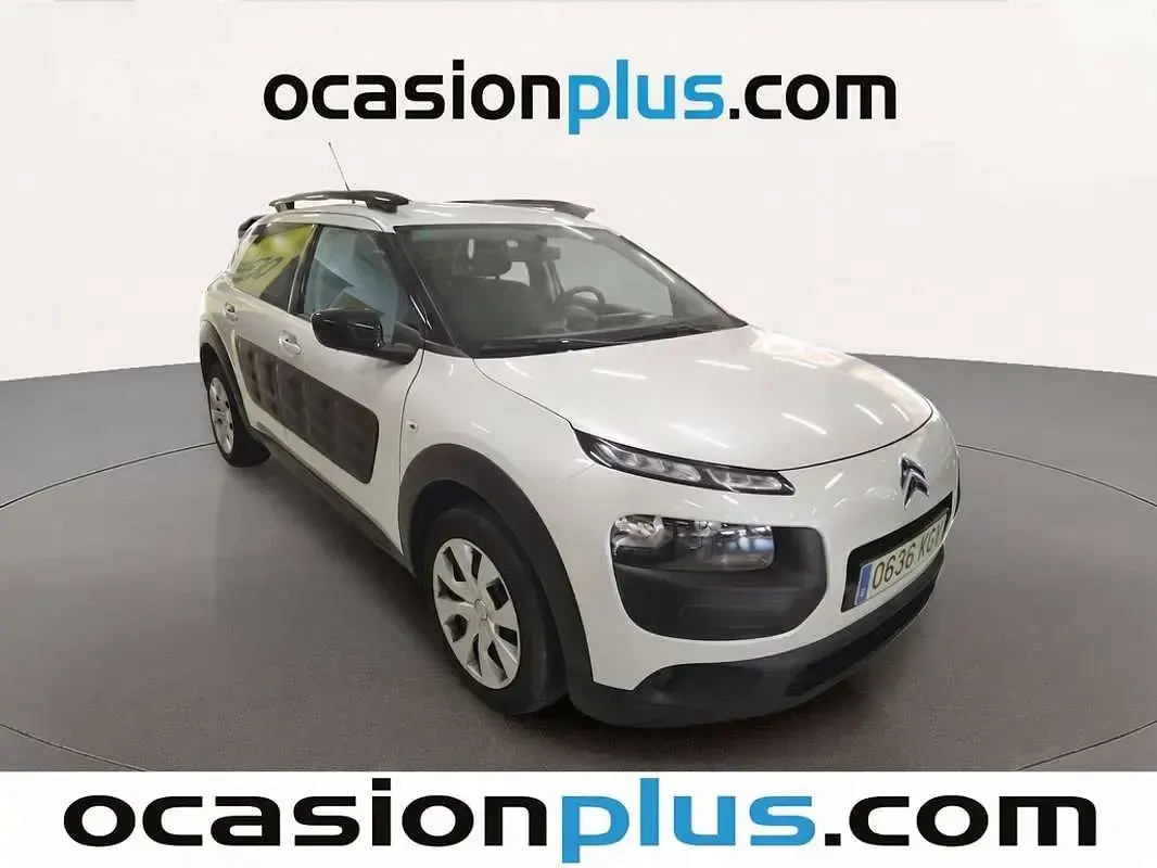 Usado Citroën C4 Cactus Feel 82 CV (60 kW) 2018 Blanco Utilitario