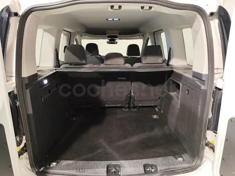 Usado VW Caddy 102 CV (75 kW) 2024 Blanco Monovolumen