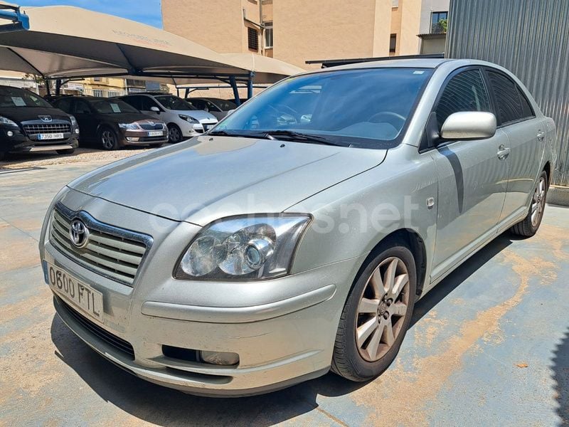 Beige Usado 2007 Toyota Avensis Sol Berlina | 4990 € (Precio justo) - Imagen 1/4