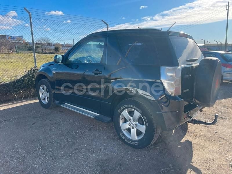 Usado Suzuki Grand Vitara 129 CV (94 kW) 2006 Negro SUV