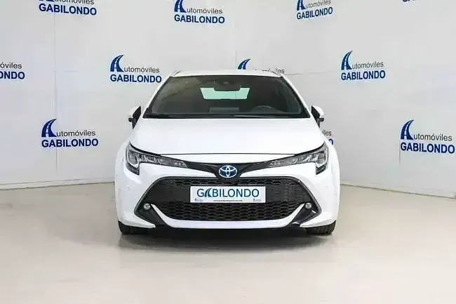 Usado Toyota Corolla Business Edition 122 CV (89 kW) 2023 Blanco Familiar