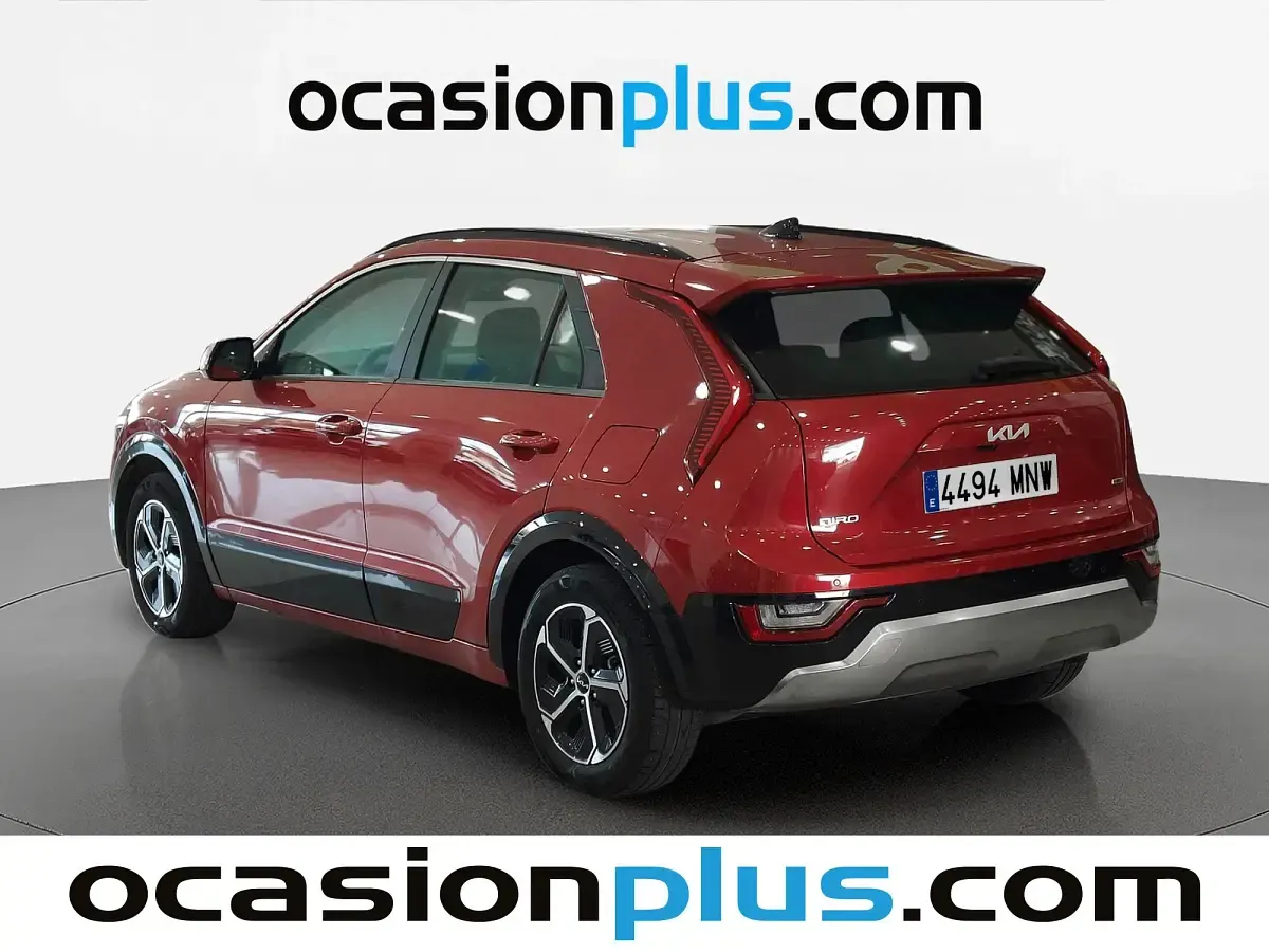 Usado Kia Niro 141 CV (103 kW) 2024 Rojo SUV