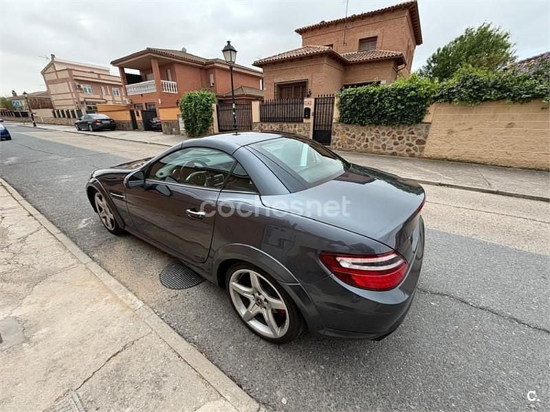 Usado Mercedes SLK250 204 CV (150 kW) 2013 Gris / plata Descapotable