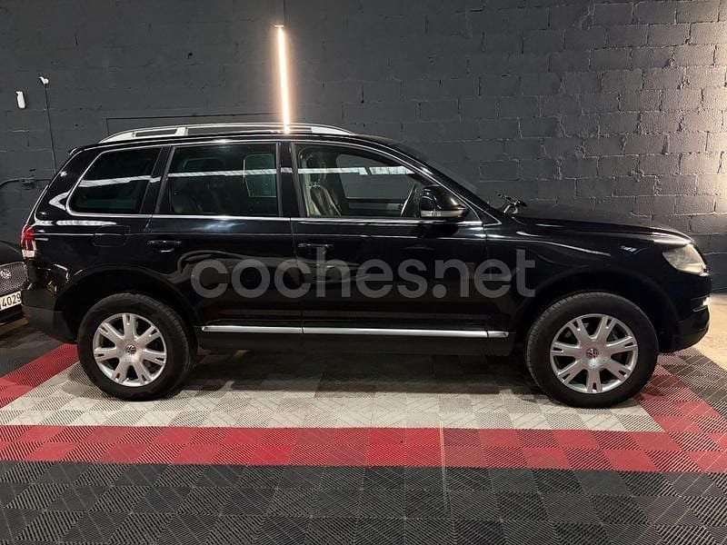 Usado VW Touareg 240 CV (176 kW) 2009 Negro SUV