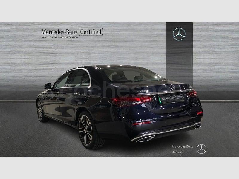 Usado Mercedes E450 367 CV (269 kW) 2023 Azul Berlina