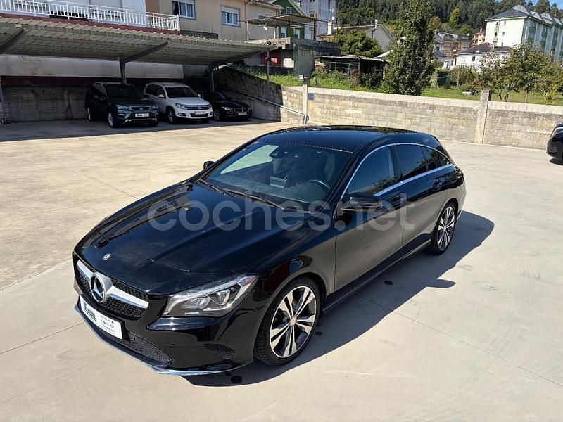 Negro Usado 2017 Mercedes CLA200 Shooting Brake Familiar | 18.900 € (Precio justo) - Imagen 1/4
