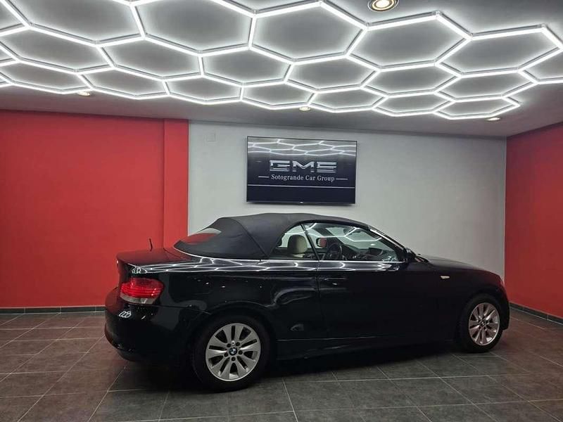Usado BMW 118 Cabriolet 143 CV (105 kW) 2010 Negro Descapotable