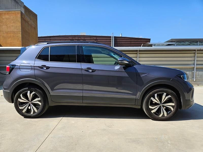 Usado VW T-Cross 115 CV (84 kW) 2025 Gris grisaceo cmetalizadoe SUV