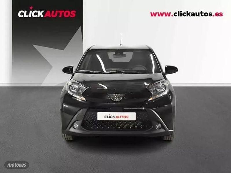Usado Toyota Aygo X Play 72 CV (52 kW) 2025 Negro SUV