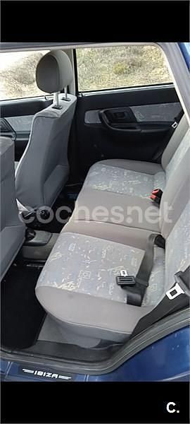 Usado Seat Ibiza 60 CV (44 kW) 1997 Azul Utilitario