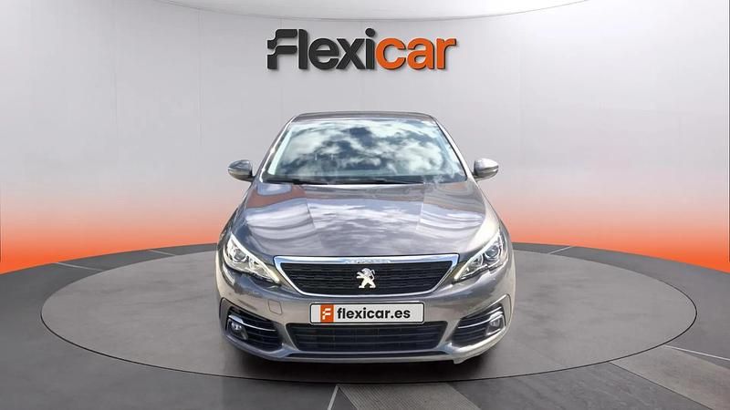 Usado Peugeot 308 Active 131 CV (96 kW) 2020 Gris Berlina