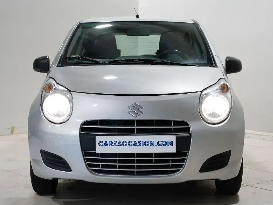 Usado Suzuki Alto 68 CV (50 kW) 2009 Plateado Utilitario