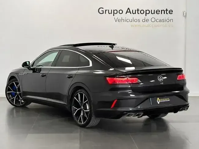 Usado VW Arteon R 320 CV (235 kW) 2022 Gris Berlina