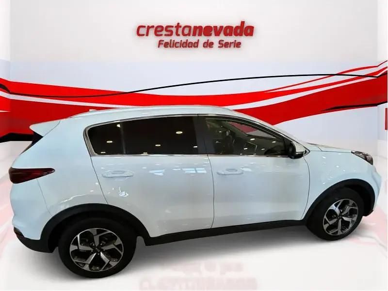 Usado Kia Sportage 136 CV (100 kW) 2021 Blanco SUV