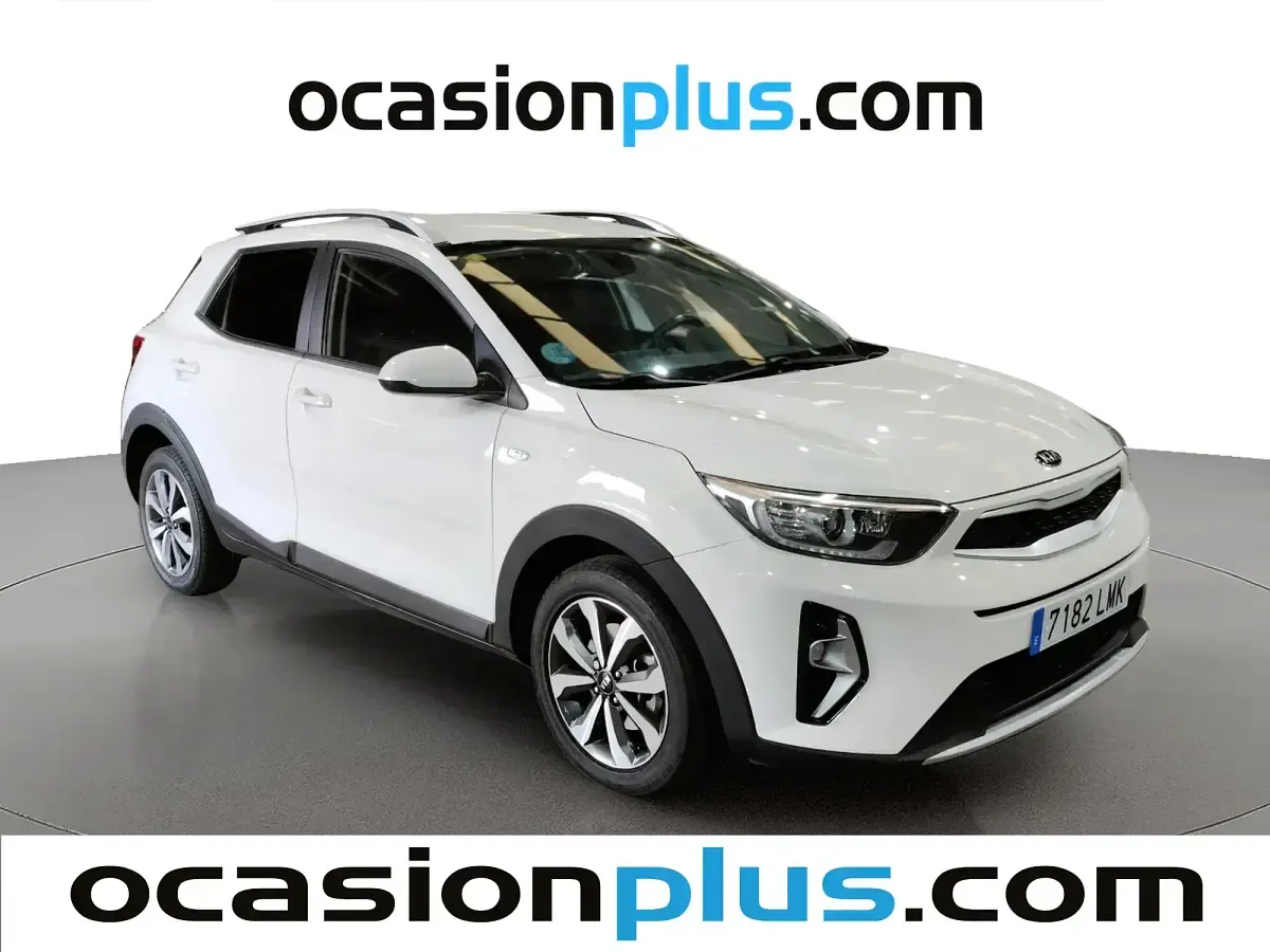 Usado Kia Stonic 100 CV (73 kW) 2021 Blanco SUV