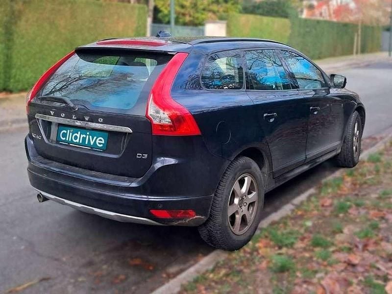 Usado Volvo XC60 Momentum 150 CV (110 kW) 2016 Azul SUV