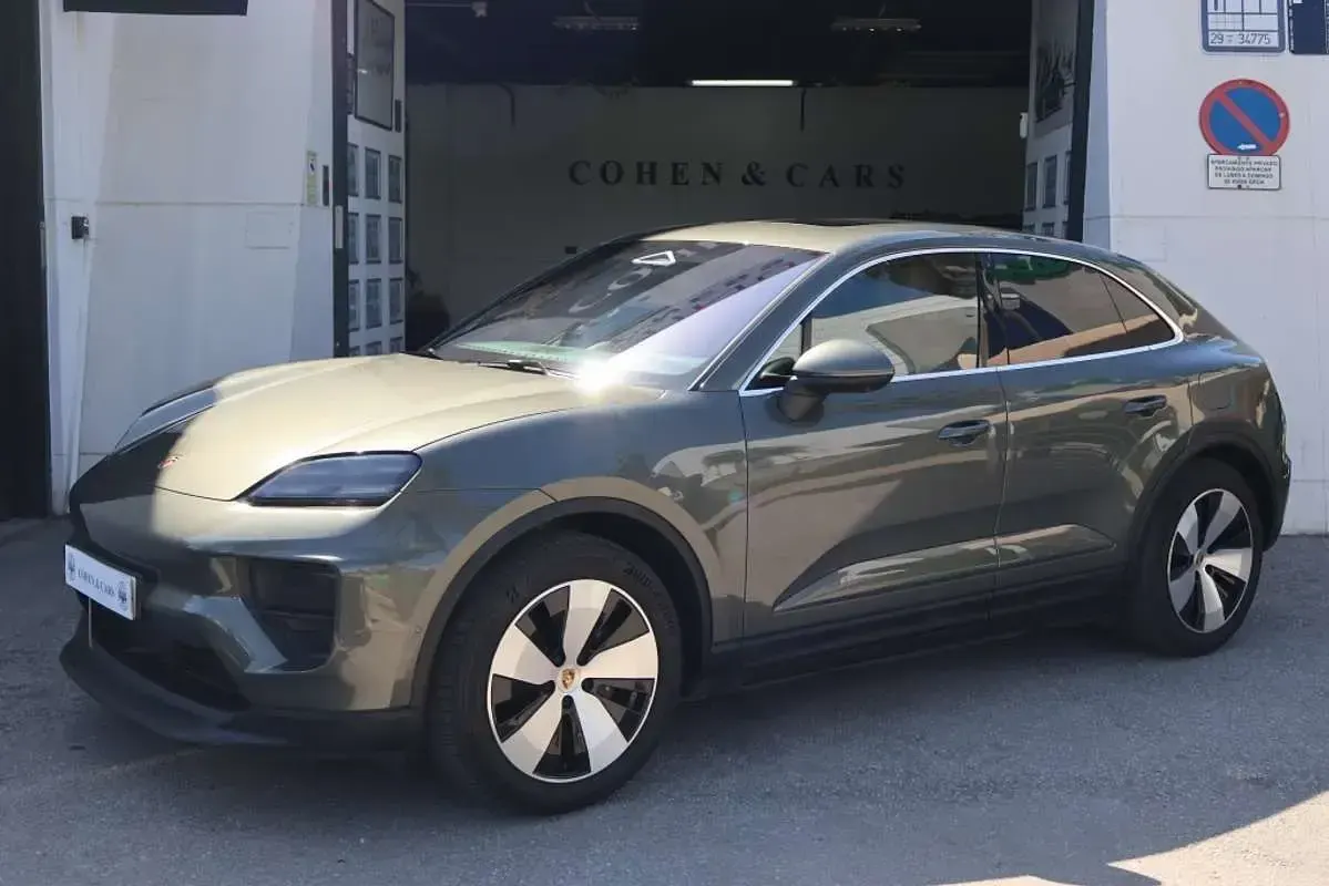 Usado Porsche Macan 300 kW (408 CV) 2024 Verde SUV