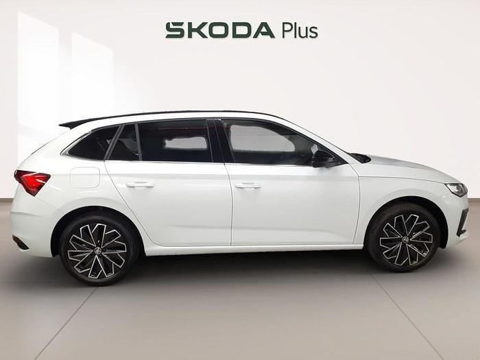 Usado Skoda Scala 115 CV (84 kW) 2024 Blanco Utilitario
