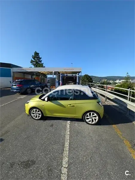 Usado Opel Adam Slam 87 CV (63 kW) 2014 Verde Utilitario