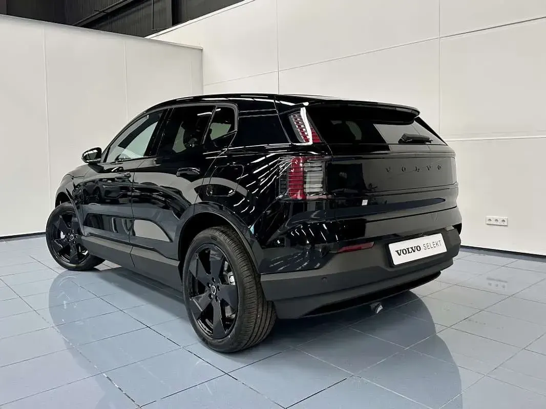 Nuevo Volvo EX30 Plus 200 kW (272 CV) 2026 Negro SUV