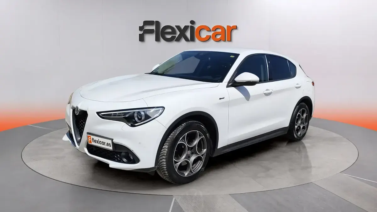 Usado Alfa Romeo Stelvio Executive 160 CV (117 kW) 2020 Blanco SUV