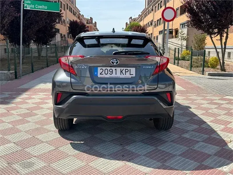 Usado Toyota C-HR Advance 122 CV (89 kW) 2018 Negro SUV