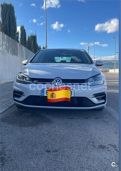 Usado VW Golf VII Sport 150 CV (110 kW) 2019 Blanco Familiar