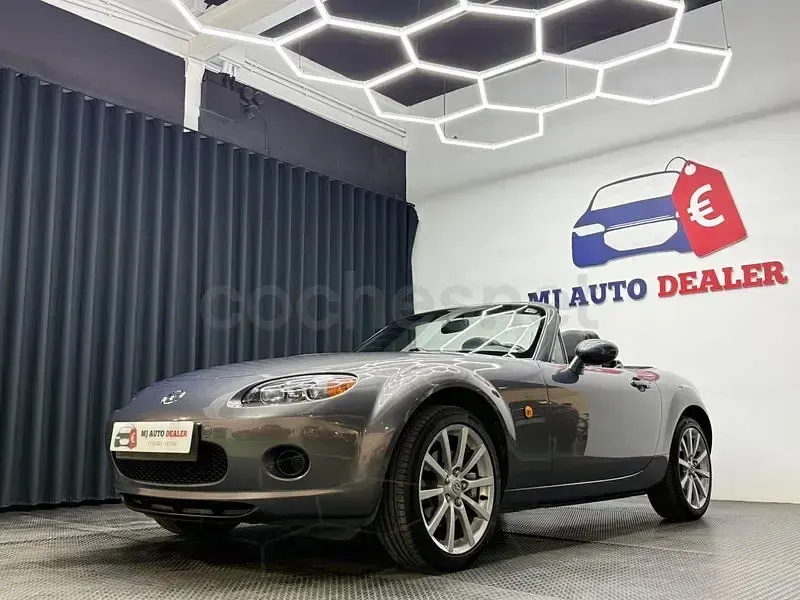 Usado Mazda MX5 Sportive 160 CV (117 kW) 2007 Gris / plata Descapotable