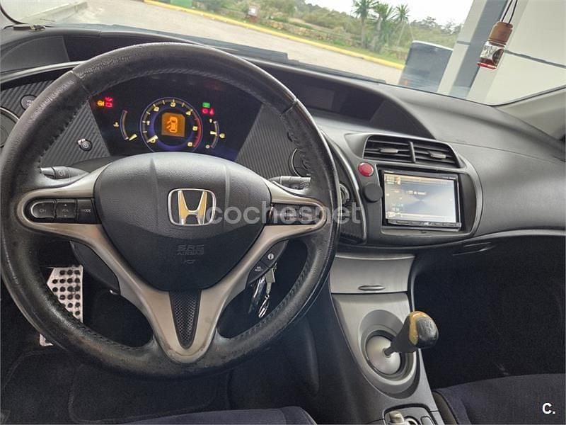 Usado Honda Civic Sport 140 CV (102 kW) 2006 Beige Berlina