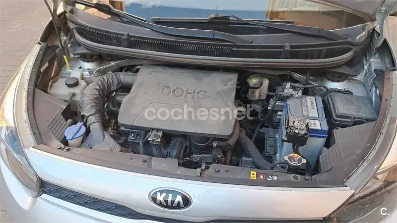 Usado Kia Picanto 67 CV (49 kW) 2017 Gris / plata Utilitario