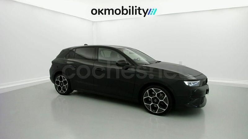 Usado Opel Astra 180 CV (132 kW) 2023 Negro Berlina