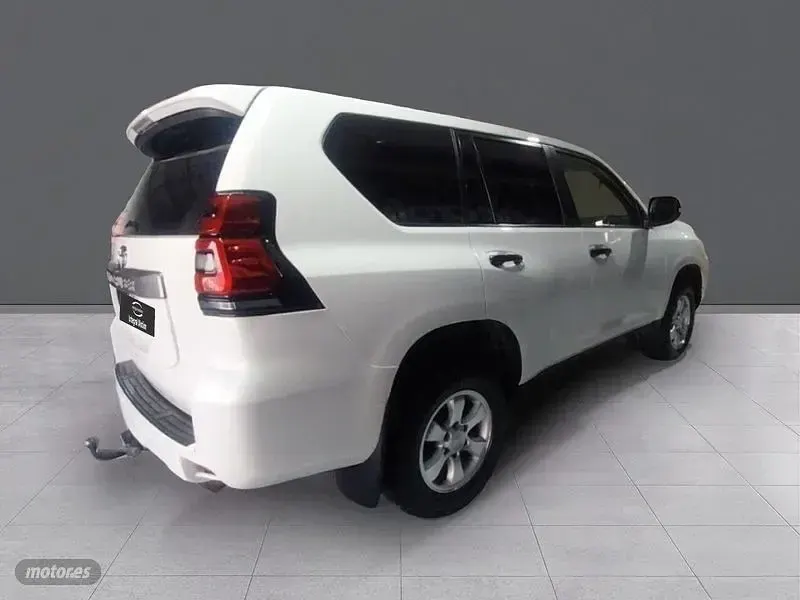 Usado Toyota Land Cruiser 177 CV (130 kW) 2018 Blanco SUV