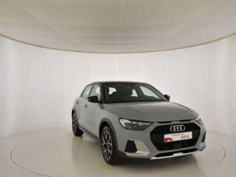 Gris/plata Usado 2024 Audi A1 Utilitario | 29.990 € (Caro) - Imagen 1/4